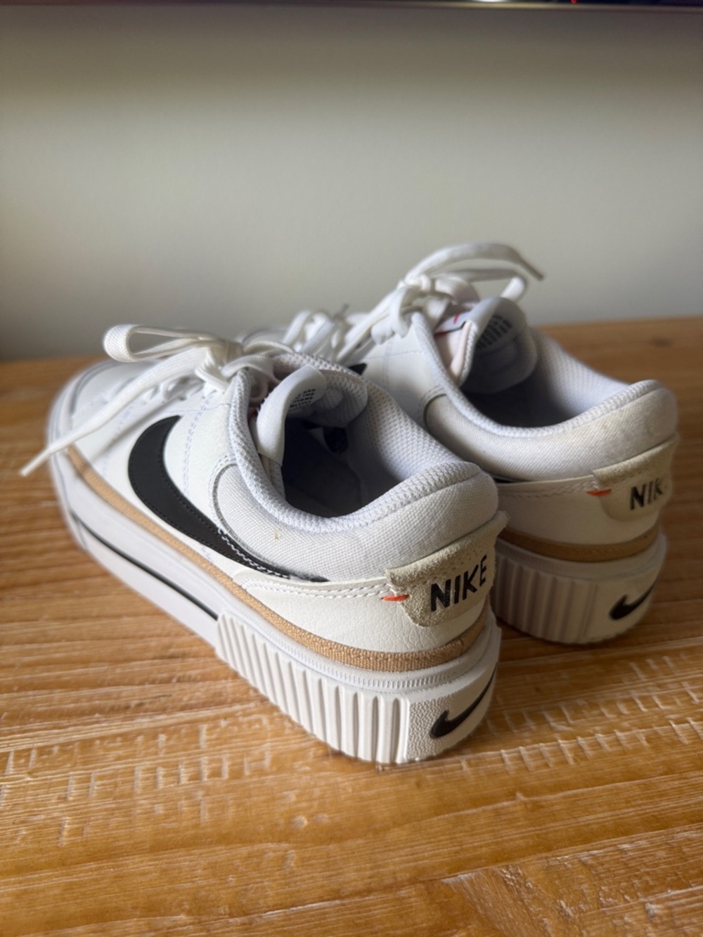 Nike Court Legacy Lift Women’s Shoes